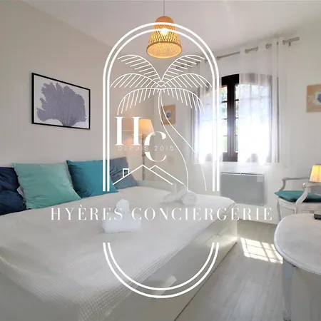 Centre Coquet T3 Wifi Parking Clim Salon By Hc Hyeres